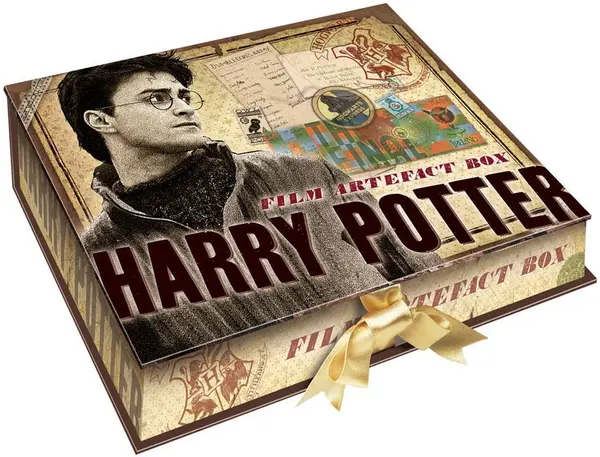 Set cadou The Noble Collection Movies: Harry Potter - Ron Weasley Artefact Box