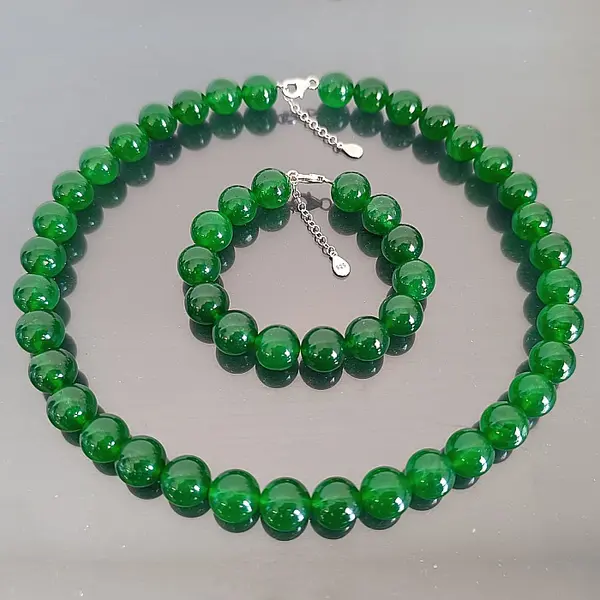 Set Colier si Bratara cu Jad Verde Malaezian de 12 mm si Inchizatori din Argint