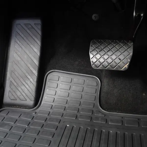 Set covorase auto cauciuc Umbrella pentru Ford Focus II (2004-2011)
