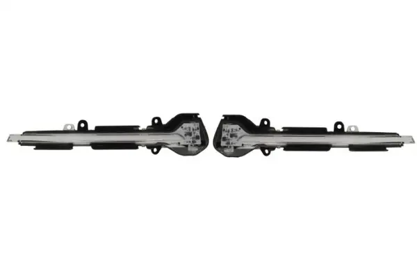 Set de lampi indicatoare Dreapta Stanga (galben, LED, dinamic; set; Versiunea WHITE) potrivit SEAT ARONA, IBIZA IV, IBIZA IV SC, IBIZA IV ST, IBIZA V, LEON, LEON SC 1.0-2.0D 03.08- 08.12-