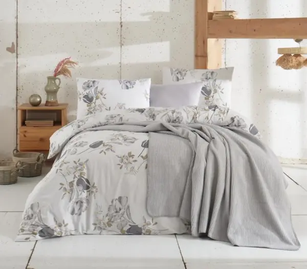 Set de lenjerie de pat din 4 piese cu pătură Rakla - Grey, bumbac ranforce