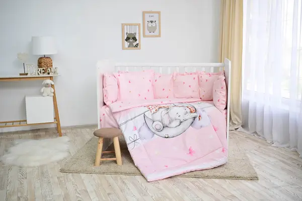 Set de lenjerie de pat Lorelli - Lili, cu balustrade, fluturi, roz