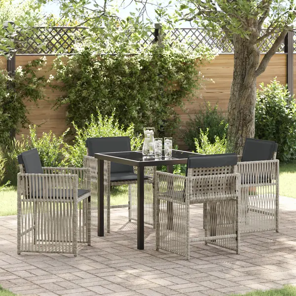 Set de masa pentru gradina Gossi cu perne gri deschis din ratan poliester, masa pentru gradina Gossi neagra 80x80x73 cm cu sticla securizata