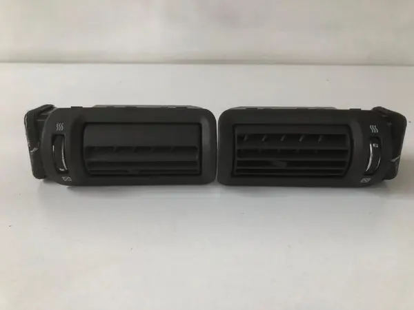 Set grile ventilatie spate u04467-3800 Hyundai Santa fe 2 facelift (2009-2012)