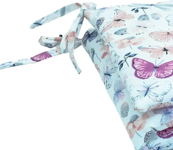 Set lenjerie de patut 3 piese Kerstin Fluturasi cu husa de pilota,fata de perna si aparatoare laterala 180x30 cm,din bumbac,inchidere cu fermoar,compatibila pautut 120x60 cm