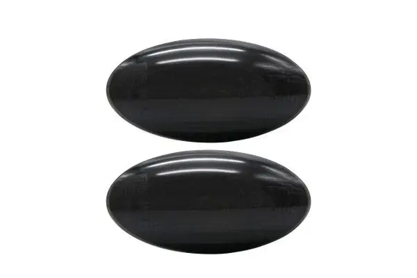Set lumini semnalizare stanga dreapta (fumuriu) potrivit FIAT SEDICI; OPEL AGILA; SUZUKI BALENO, CELERIO, GRAND VITARA II, IGNIS III, SPLASH, SWIFT III, SWIFT IV, SWIFT V, SX4, SX4 S-CROSS, VITARA, XL