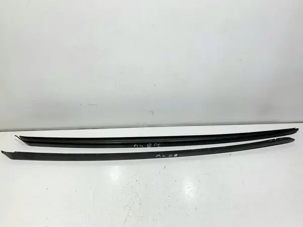 Set ornamente / chedere parbriz (st si dr) Audi A4 (2015-2019) [8W2, B9]
