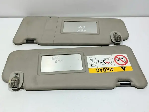 Set parasolare 964001901R Dacia Sandero 2 (2012-2017)
