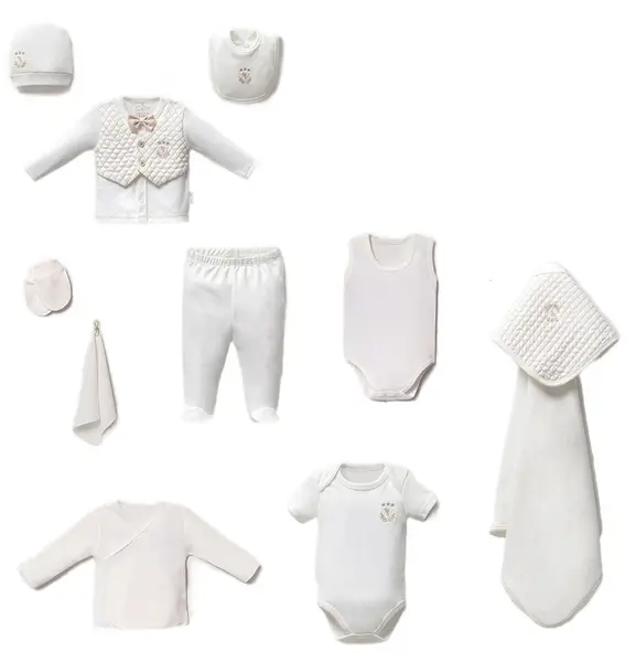 Set pentru externare Tafyy - 10 piese, costum alb