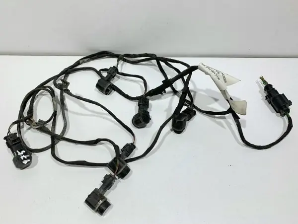 Set senzori parcare cu instalatie fata 5N0971095 Volkswagen Tiguan (2007-2011)