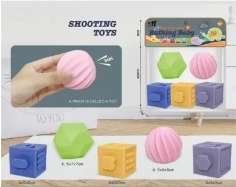 Set senzorial pentru bebelusi - 5 cuburi si mingi tactile pentru dezvoltare