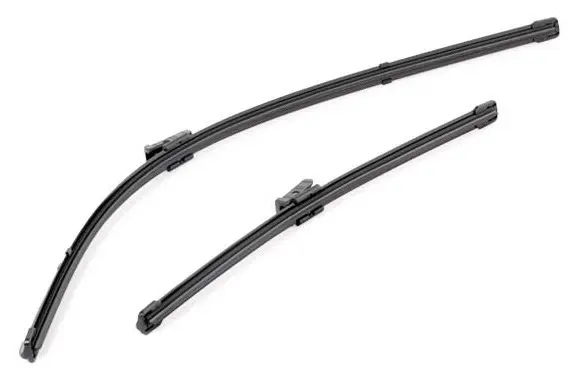 Set stergatoare parbriz VALEO SILENCIO X.TRM FLAT BLADE SET 574692, lungime 700 mm, 400 mm, fara carcasa, cu spoiler