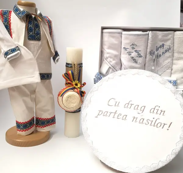 Set Traditional Botez Baiat - Costumas + Trusou + Cutie + Lumanare 3