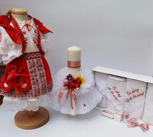 Set Traditional Botez - Costumas fetita Trusou Lumanare 7