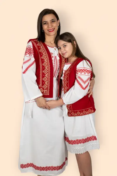 Set Traditional Mama fiica Rochie si vesta Olguta 2