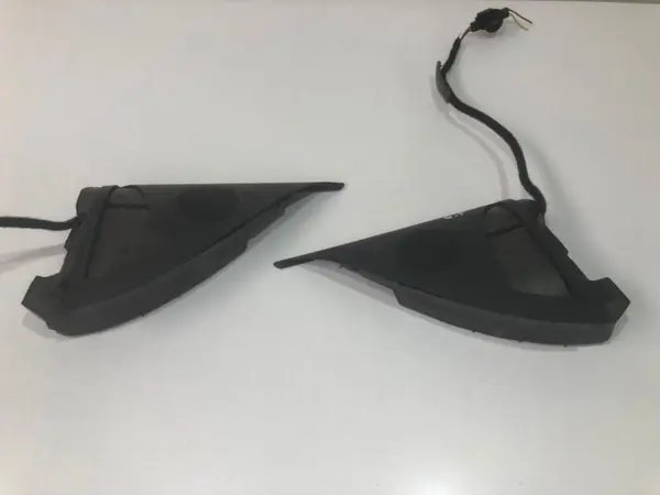 Set tweetere stanga si dreapta fata 7l6837985d Volkswagen Touareg (2002-2006)