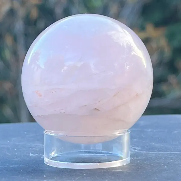 Sfera cuart roz Madagascar model 4