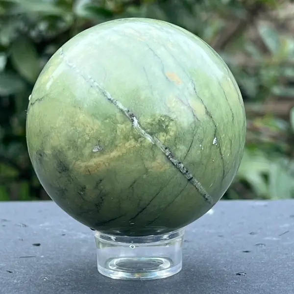 Sfera jad verde nefrit din Pakistan model 2