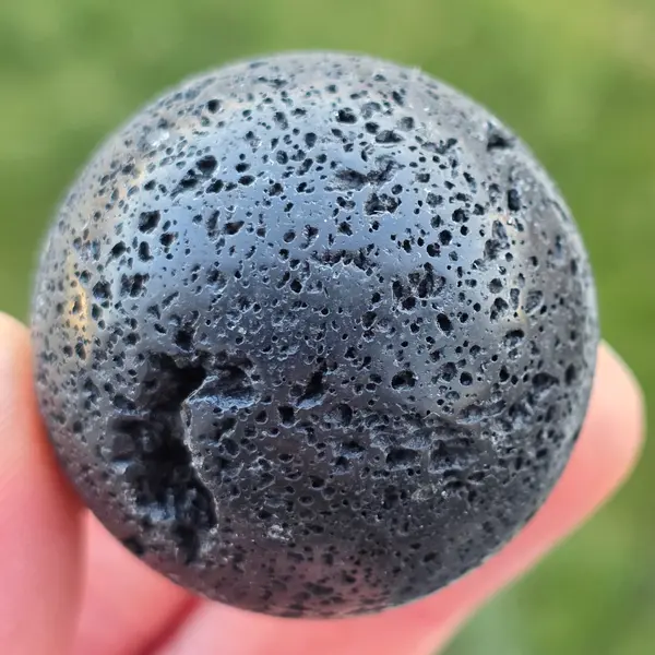 Sfera lava stone