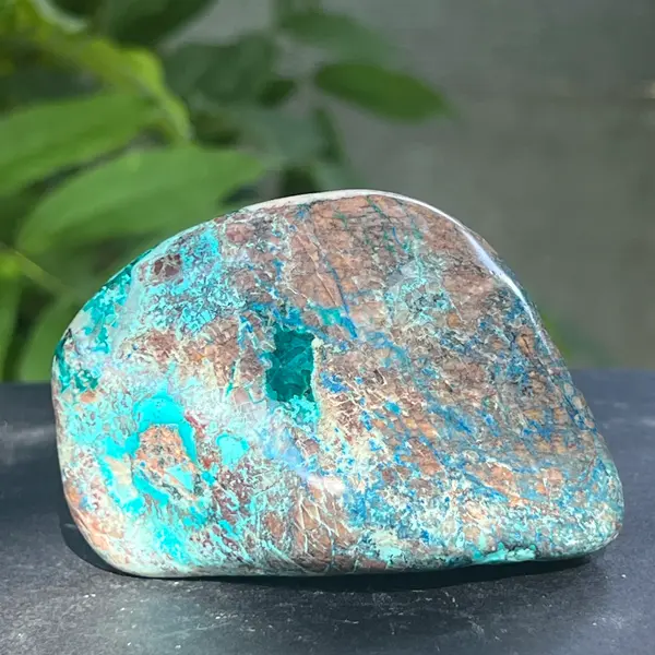 Shattuckite forma libera/palmstone m14