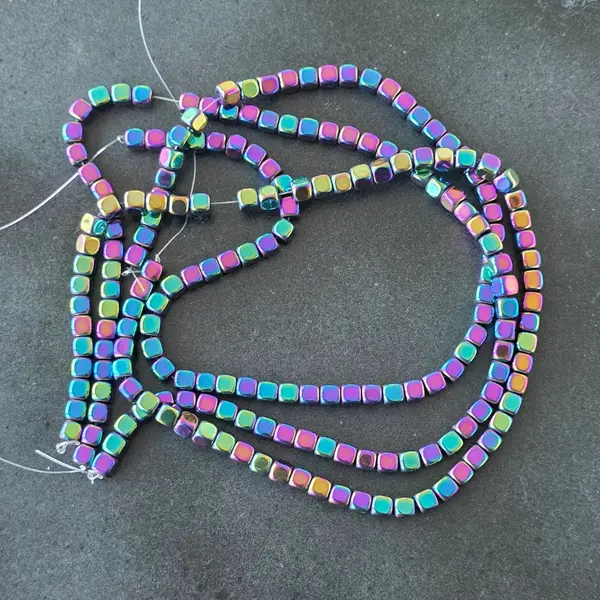 Sirag cuburi pietre semipretioase HEMATIT RAINBOW