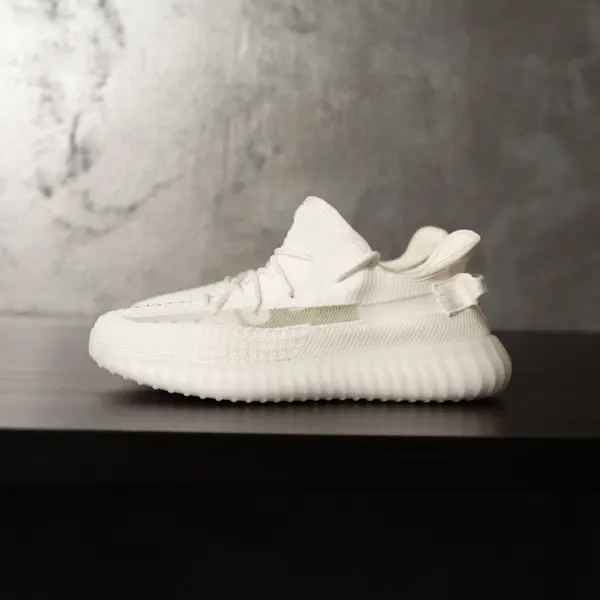 SNEAKERS BARBATI YEEZY STREETWEAR TRIPLE WHITE ABYZ22(101-9) (MĂRIME: 36)