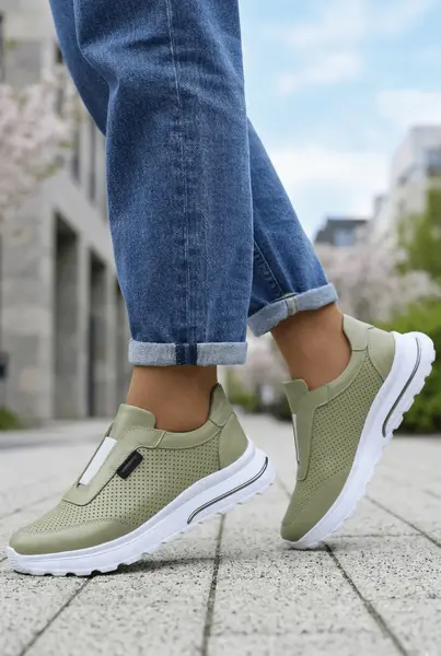 Sneakers Slip-On din Piele Verde cu Elastic - TYA AVOCADO