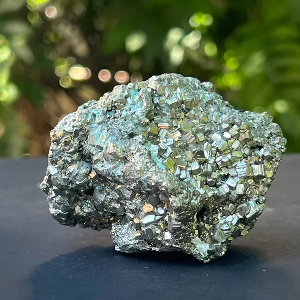 Specimen pirita Peru cluster model 8