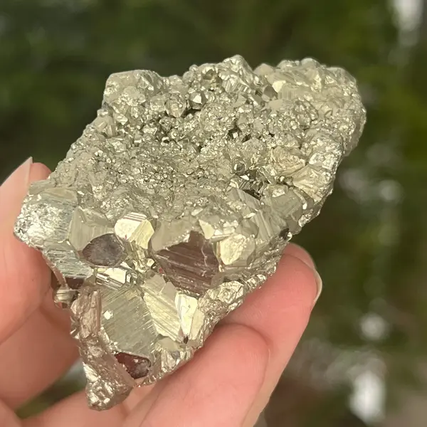 Specimen pirita Peru cluster model 9