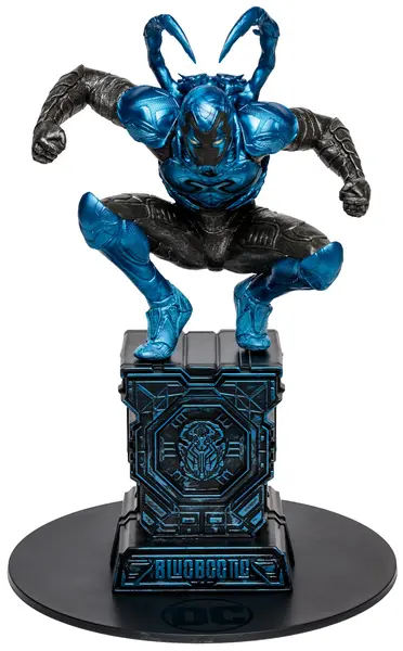 Statuetă McFarlane DC Comics: Multiverse - Blue Beetle (Blue Beetle), 30 cm