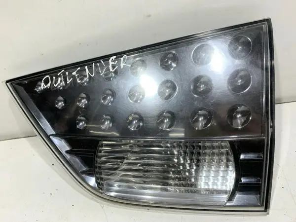 Stop dreapta haion 8331A006 Mitsubishi Outlander 2 (2006-2012)