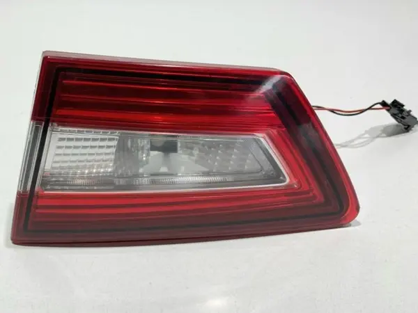 Stop dreapta haion Renault Clio 4 facelift (2016-2019)
