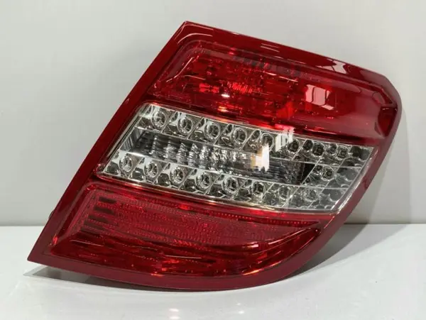 Stop dreapta led nou (fara soclu) 440-1964R-UE Mercedes C-class facelift (2011-2014) [w204]