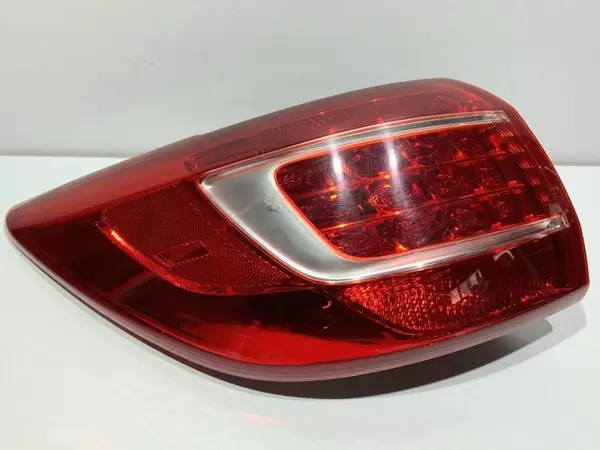 Stop stanga aripa Kia Sportage (2010-2015)