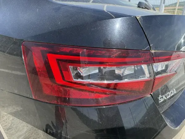 Stop stanga aripa led 3V5945207 Skoda Superb 3 (2015-2019)