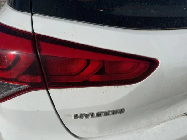 Stop stanga haion 92403C8000t Hyundai i20 2 (2014-2018)