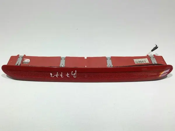 Stop suplimentar luneta 1K6945097A Volkswagen Tiguan (2007-2011)