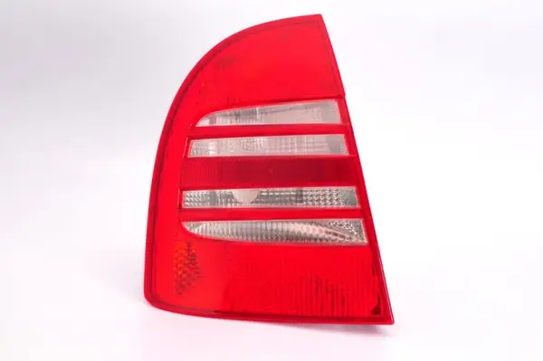 Stop tripla lampa spate stanga (Semnalizator alb, culoare sticla: rosu) SKODA SUPERB LIMUZINA 2001-2006