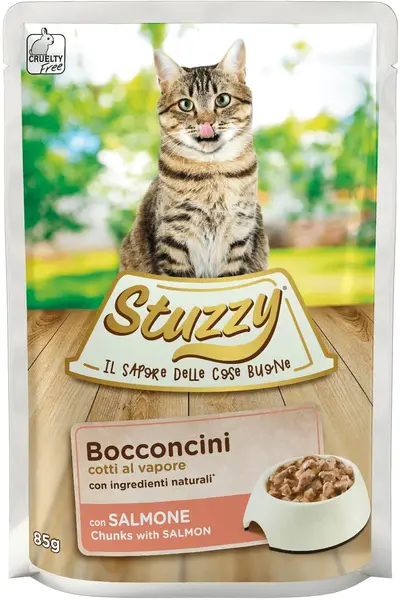 STUZZY Chunks Plic hrană umedă pentru pisici, cu Somon 85g