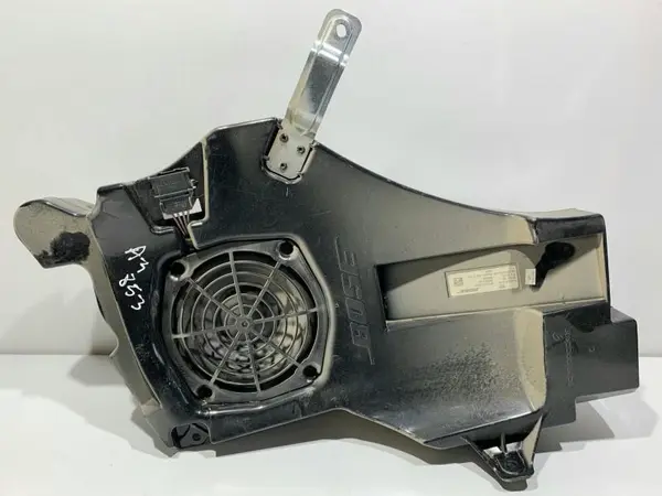 Subwoofer auto bose 8P4035382A Audi A3 facelift (2008-2013) [8P1]