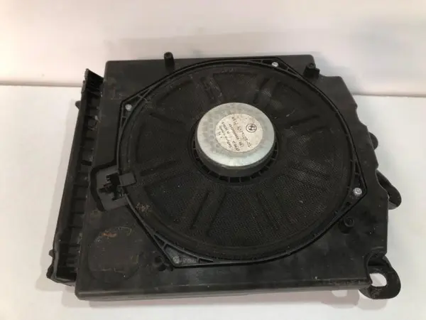 Subwoofer stanga / dreapta fata 6929100 BMW Seria 5 (2004-2010) [E61]