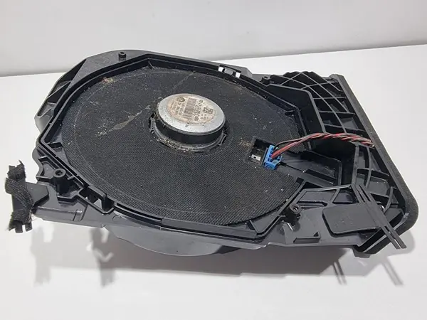 Subwoofer stanga fata 9210147 BMW Seria 1 (2014-2019) [F21 LCI]