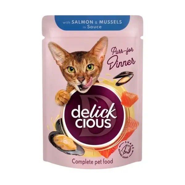 Supa cremoasa pentru pisici Delickcious Fasii de somon midii in sos 85 gr