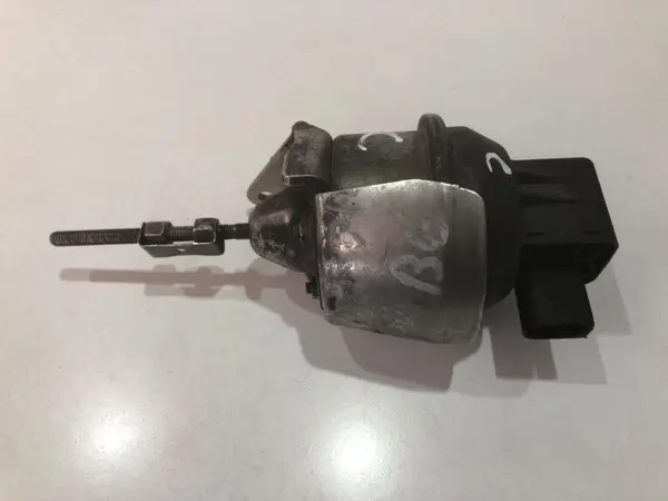Supapa turbo electrica 4011188ap Volkswagen Passat B5 (1996-2005)