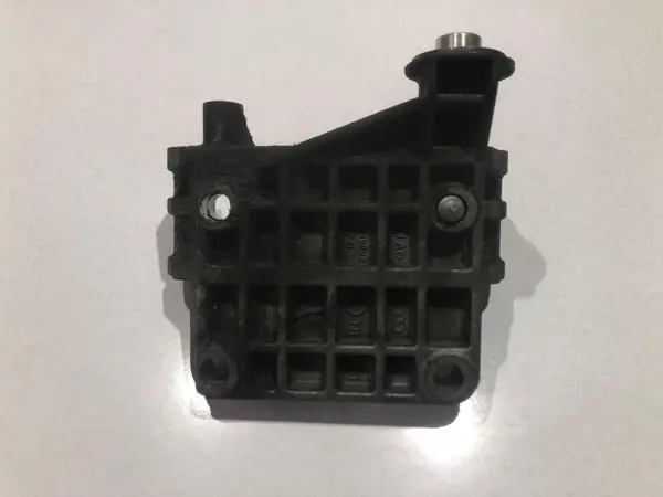 Suport alternator 059903143k Audi A8 (2002-2009) [4E] D3 3.0 tdi