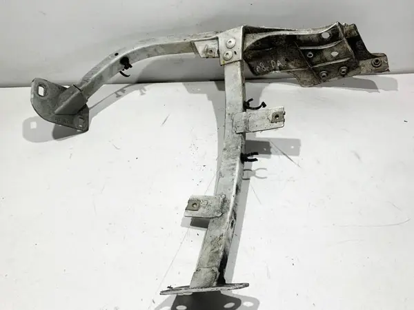 Suport aripa dreapta 4H0821234 Audi A8 (2009-2017) [4H] D4