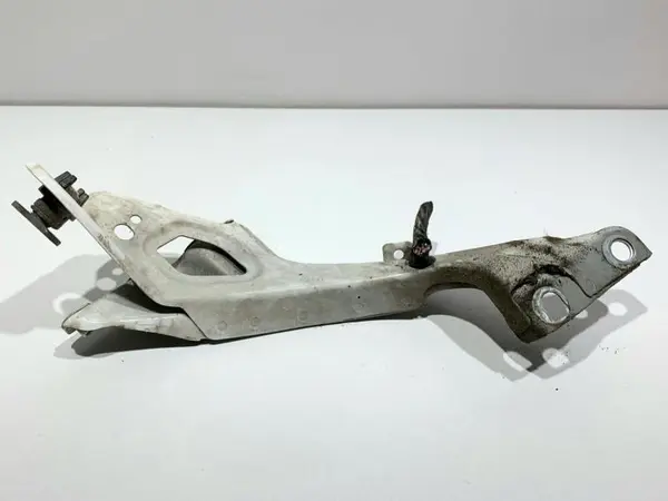 Suport aripa stanga fata 4G0821135A Audi A6 (2010-2018) [4G2, C7]