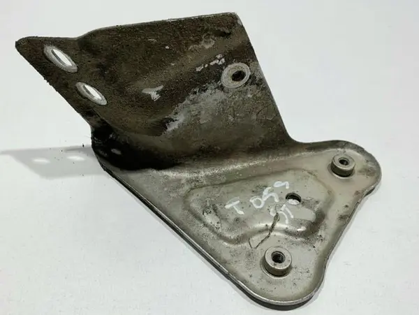 Suport aripa stanga fata 5JA821141A Skoda Rapid (2012-2017)