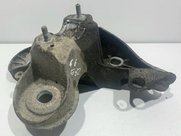 Suport bara stabilizatoare stanga fata 4F0199351S Audi A6 (2004-2011) [4F2, C6] 2.7 3.0 tdi; 2.7 tdi CANA