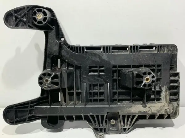 Suport baterie 1KM915333 Volkswagen Golf 5 (2004-2009)